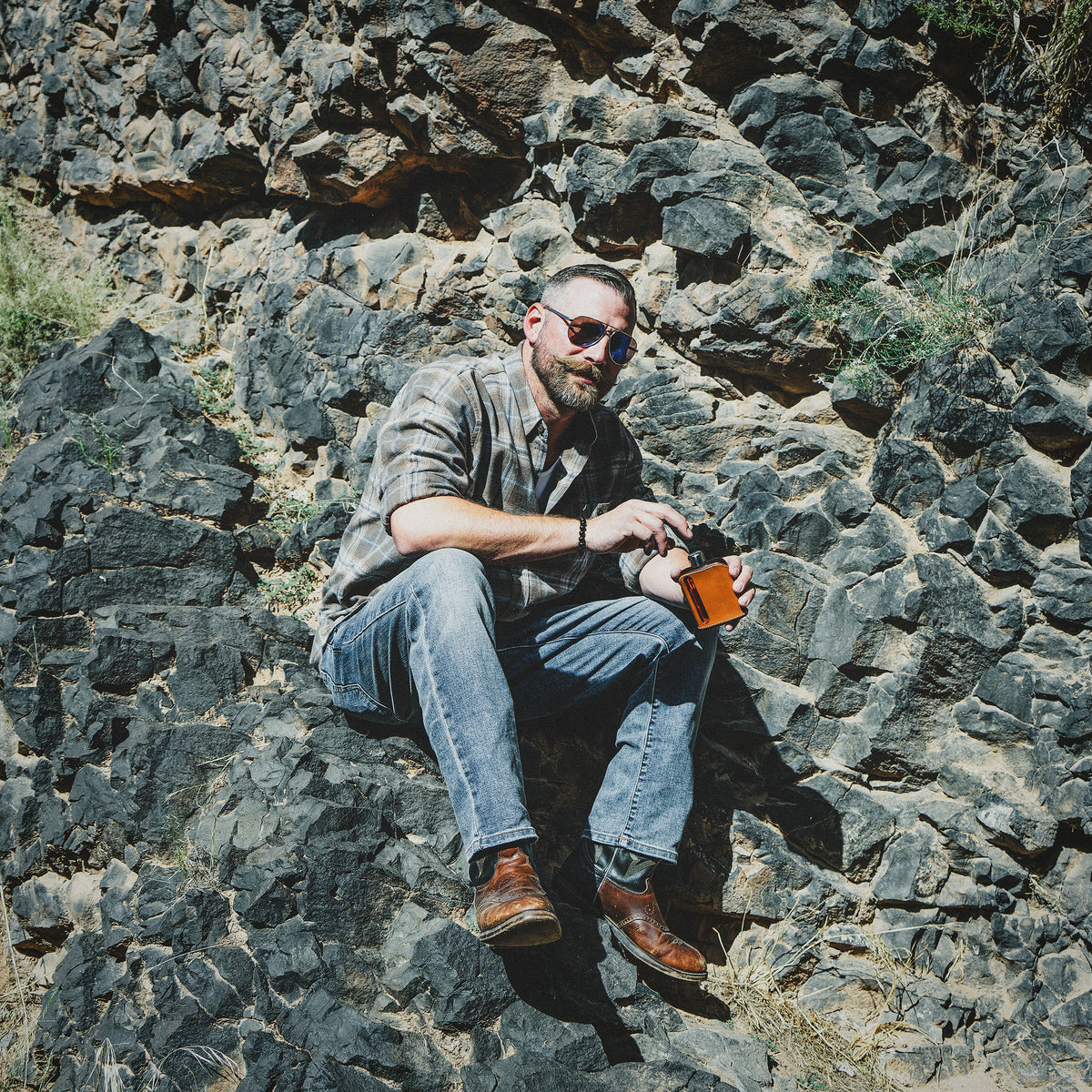 Dark &amp; Tan Leather Single Shot 100mL Glass Flask for alcohol